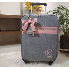 Mala Maternidade com Bordado em Oferta