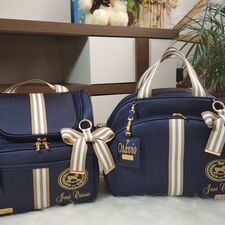 Kit Bolsa e Mochila com o Nome do Bebê em Praça da Árvore