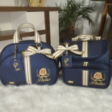 Postagem de Conjunto Bolsas Maternidade Luxo do Brasil para Canadá